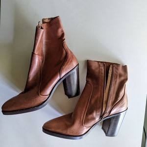 NWOT Crosswalk Leather Boots